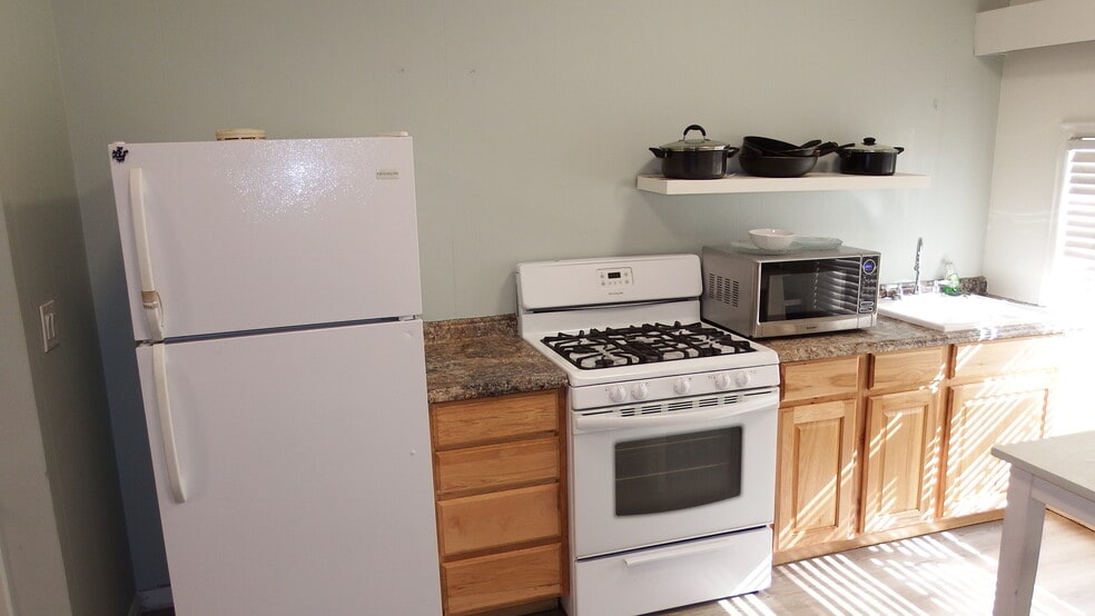 More Photos Of 25 W Main St, Vernal General Retail For Sale