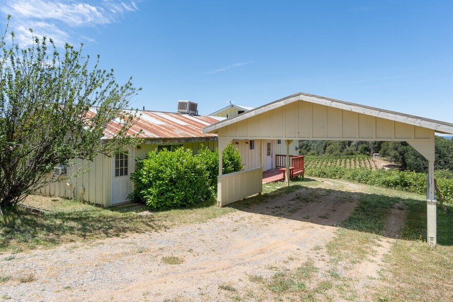More Photos Of 8221 Stoney Creek Rd, Fair Play Winery Vineyard For Sale