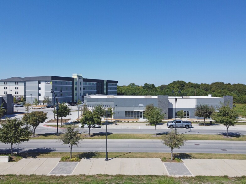 More Photos Of 8617 Sunset Blvd, Rowlett Storefront Retail Office For Sale