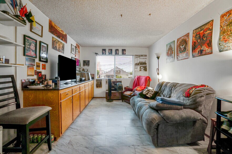 More Photos Of 2714 New Jersey St, Los Angeles Multifamily For Sale
