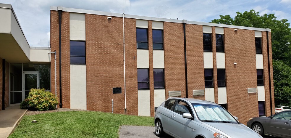 More Photos Of 717 S Marshall St, Winston-Salem Office For Lease