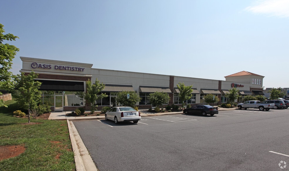 More Photos Of 8440 Pit Stop Ct NW, Concord Storefront For Lease