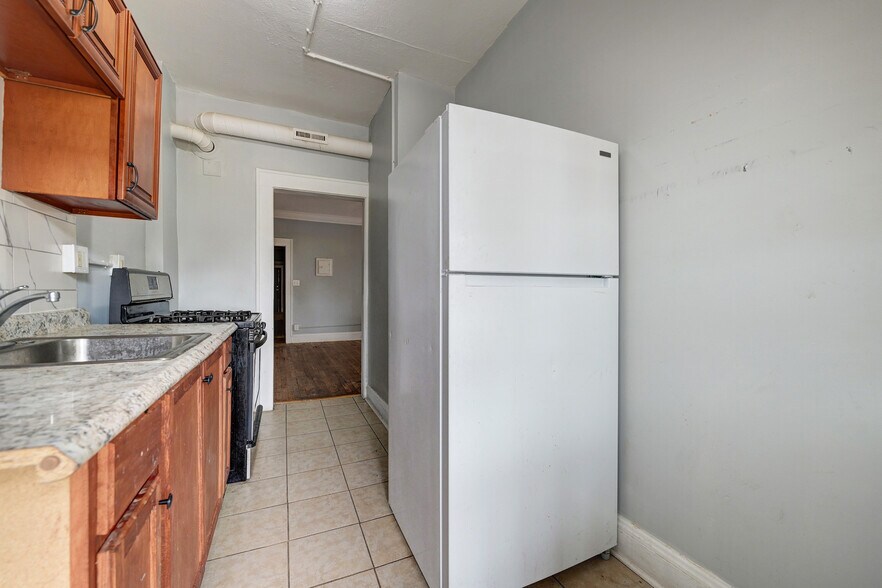 More Photos Of 14120 Superior Rd, Cleveland Multifamily For Sale