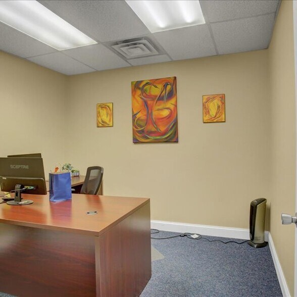 More Photos Of 1137 Kennebec Dr, Chambersburg Office For Lease