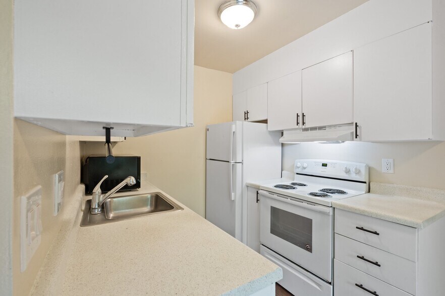 More Photos Of 4840 San Pablo Dam Rd, El Sobrante Apartments For Sale