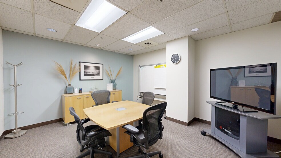 More Photos Of 400 E Pratt St, Baltimore Coworking Space