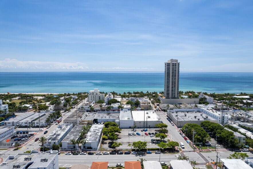 More Photos Of 7410 Collins Ave, Miami Storefront For Lease