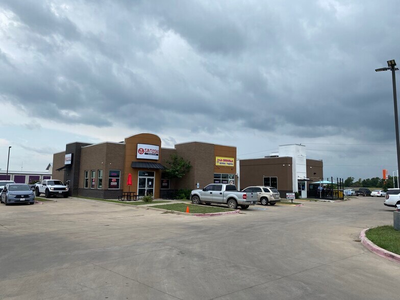 More Photos Of , Bonham General Retail For Sale