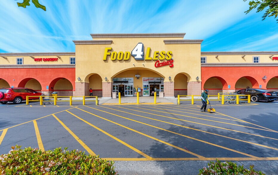 More Photos Of 11215-11389 Long Beach Blvd, Lynwood Unknown For Lease