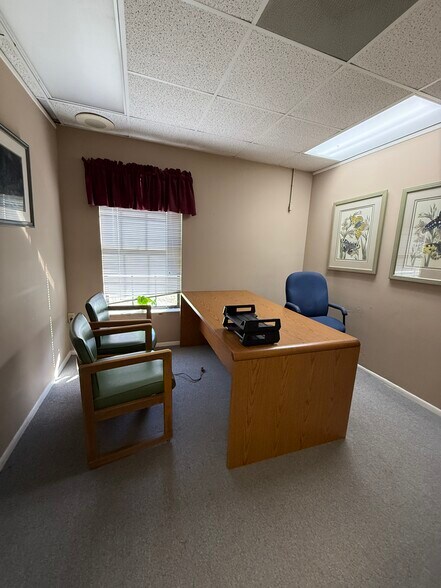 More Photos Of 4506 26th St W, Bradenton Office For Lease