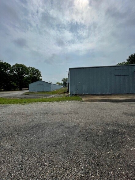 More Photos Of 5250 Saint Joseph Ave, Stevensville Warehouse For Lease