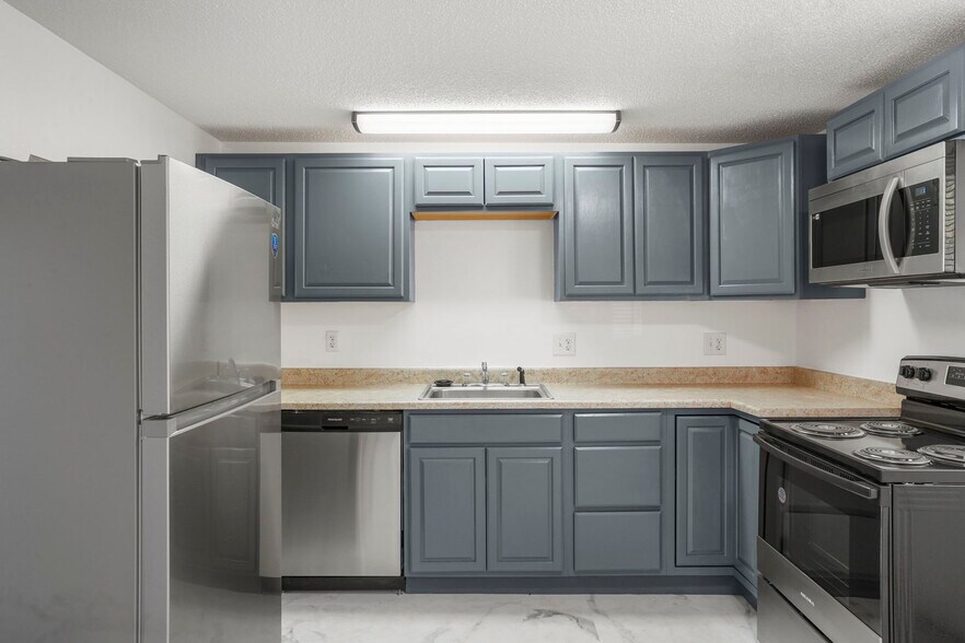 More Photos Of 4319 Lashelle Ave, Colorado Springs Apartments For Sale