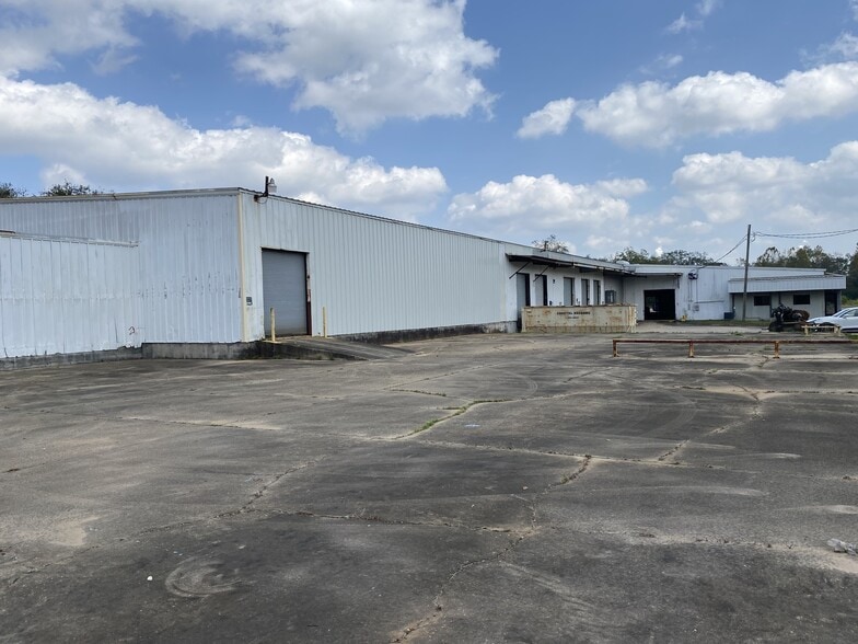 Primary Photo Of 410 Washington St, Cantonment Manufacturing For Lease