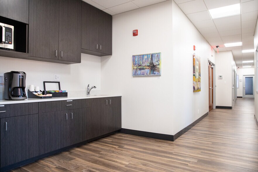 More Photos Of 4315 50th St NW, Washington Coworking Space