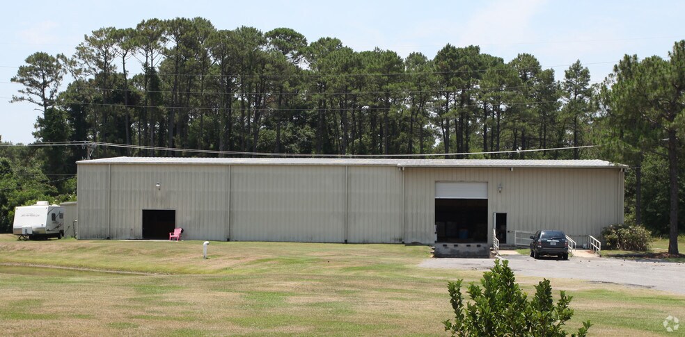 Primary Photo Of 3070 S 8th St, Fernandina Beach Manufacturing For Lease