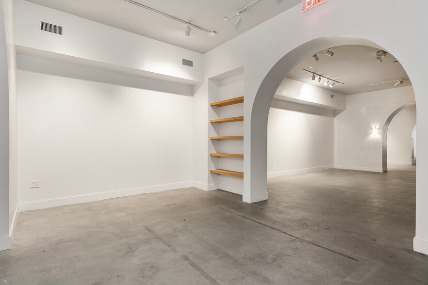 More Photos Of 106 N 6th St, Brooklyn Apartments For Lease