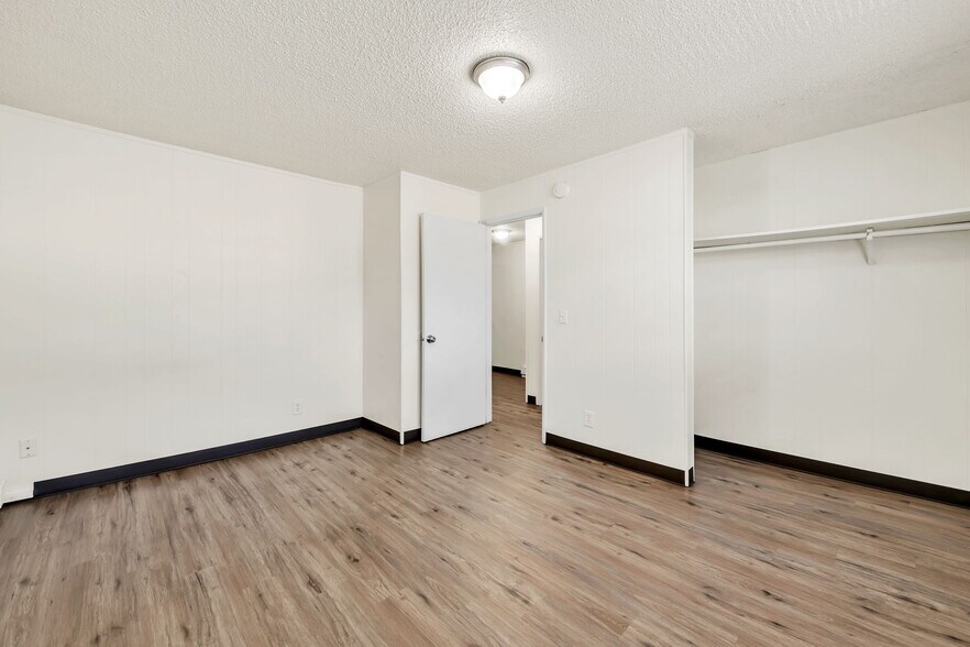 More Photos Of 2520 Hyacinth St NE, Salem Apartments For Sale