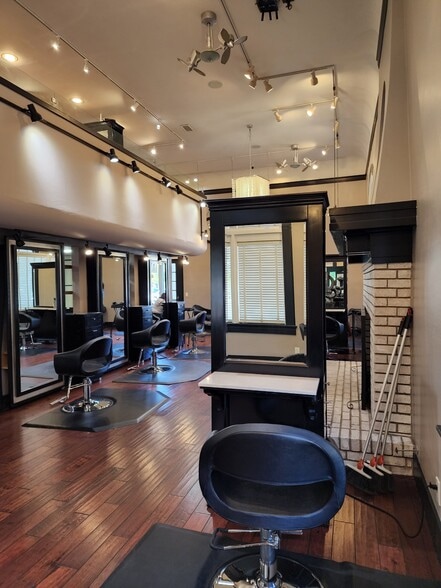 More Photos Of 272-274 E Campbell Ave, Campbell Freestanding For Lease