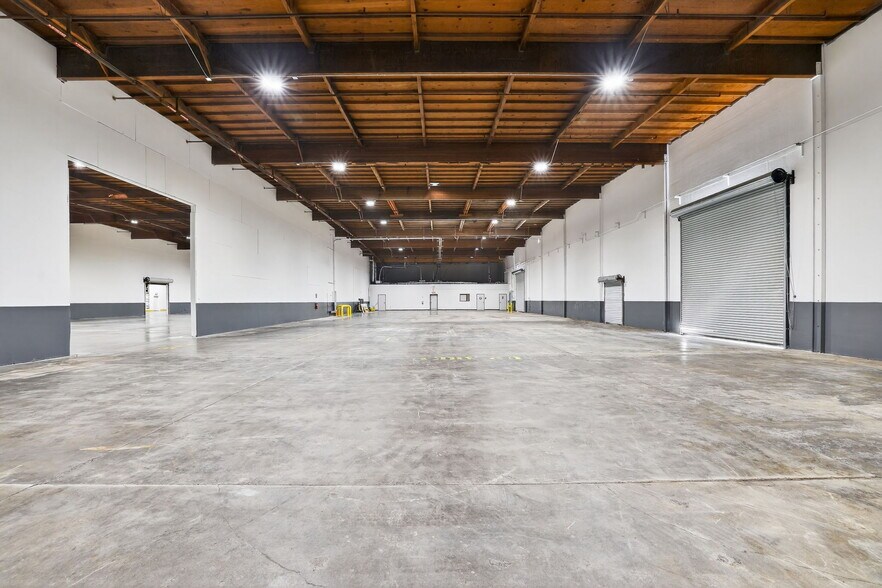 More Photos Of 8640-8670 23rd Ave, Sacramento Warehouse For Lease