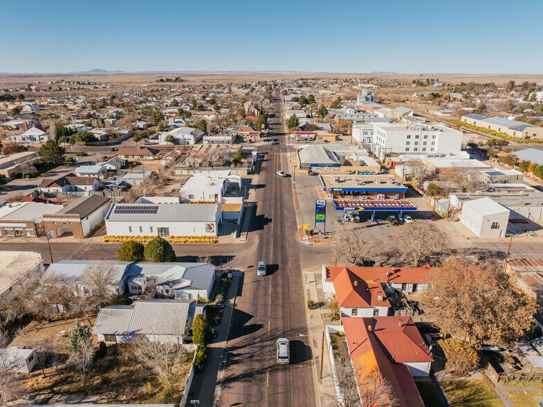 More Photos Of 200 E San Antonio St, Marfa Hospitality For Sale