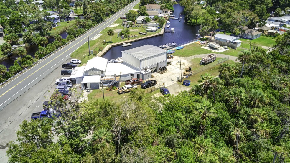 More Photos Of 7154 Shoal Line Blvd, Spring Hill Marina For Sale