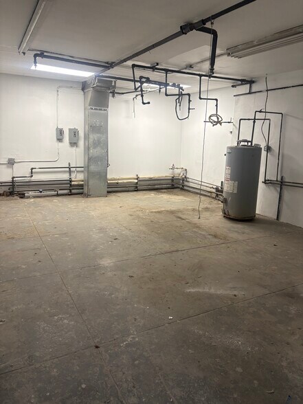 More Photos Of 10 E 37th St, New York Office For Lease
