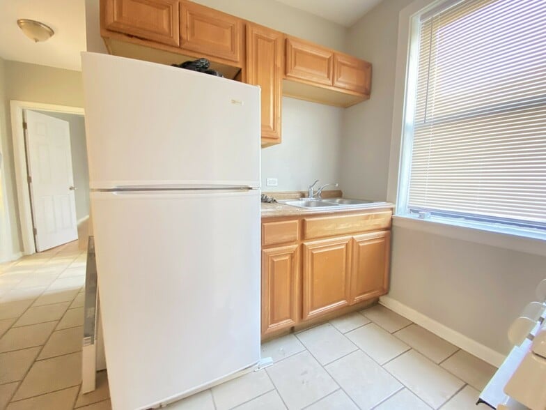 More Photos Of 2135 E 80th St, Chicago Apartments For Sale