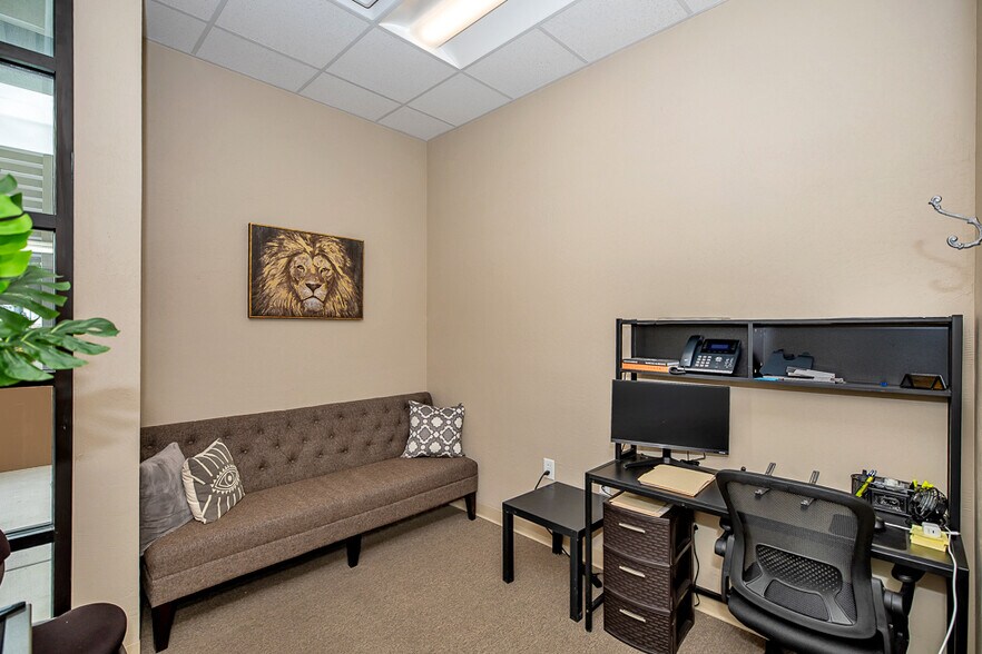 More Photos Of 11375 S Fortuna Rd, Yuma Storefront Retail Office For Sale