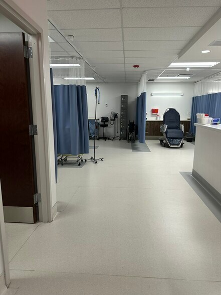 More Photos Of 1080 Polaris Pky, Westerville Medical For Sale