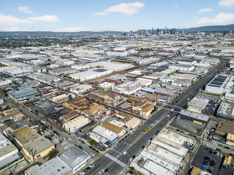 More Photos Of 5221 Pacific Blvd, Huntington Park Warehouse For Sale
