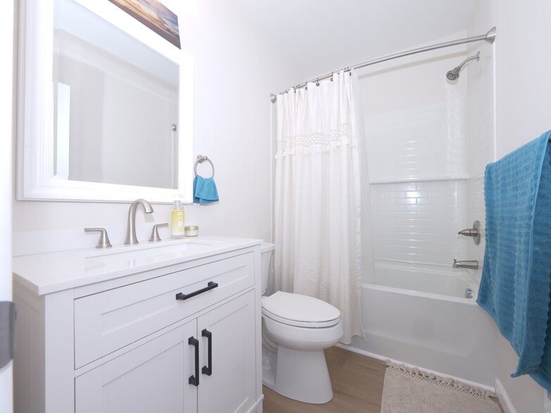 More Photos Of 185 Broadway, Newburgh Storefront Retail Residential For Sale