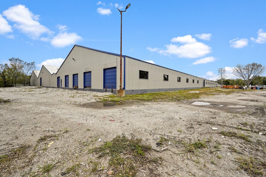 More Photos Of 14029 Almeda Rd, Houston Warehouse For Lease
