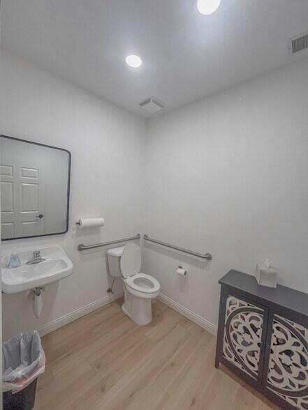 More Photos Of 350 Huls Dr, Englewood Office For Sale