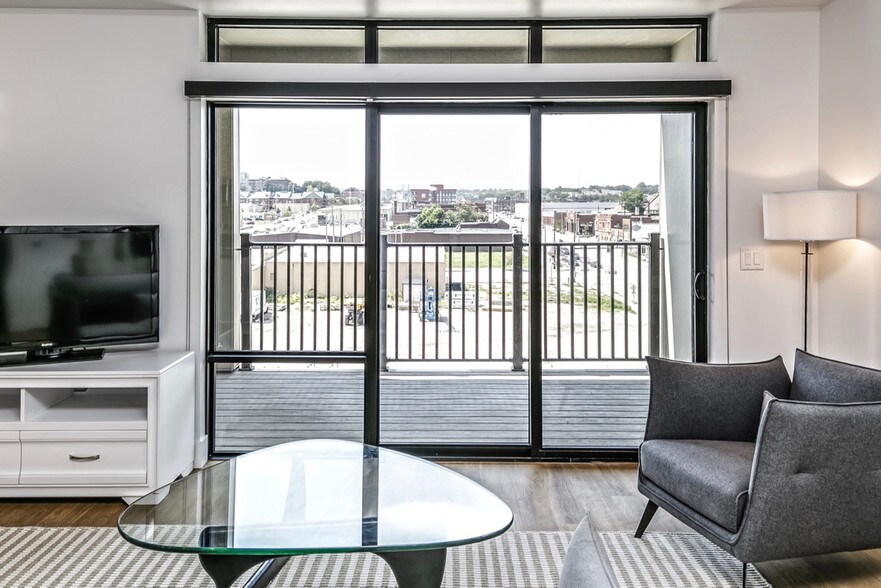 More Photos Of 1415 Cuming St NE, Omaha Apartments For Lease