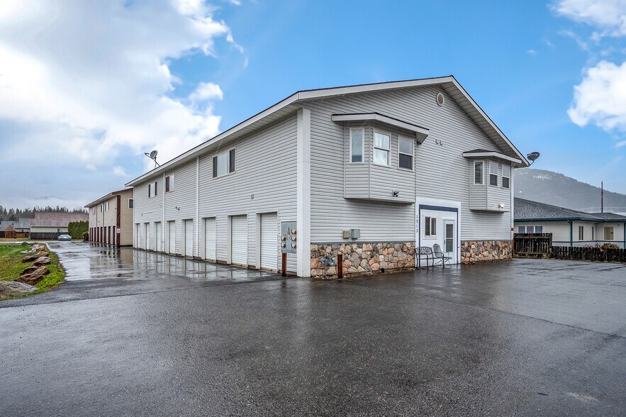 More Photos Of , Sandpoint Unknown For Sale