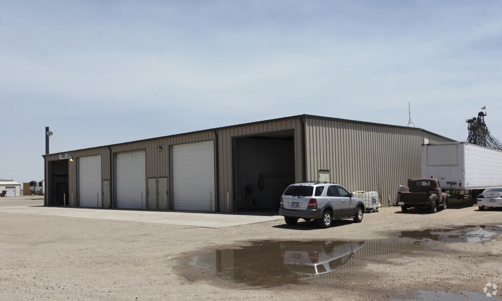 More Photos Of 1420 N 7th Ave, Greeley Service For Lease