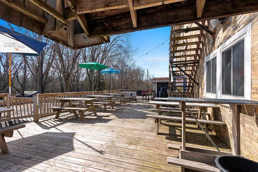 More Photos Of E3261 County Rd S, Casco Sports And Entertainment For Sale