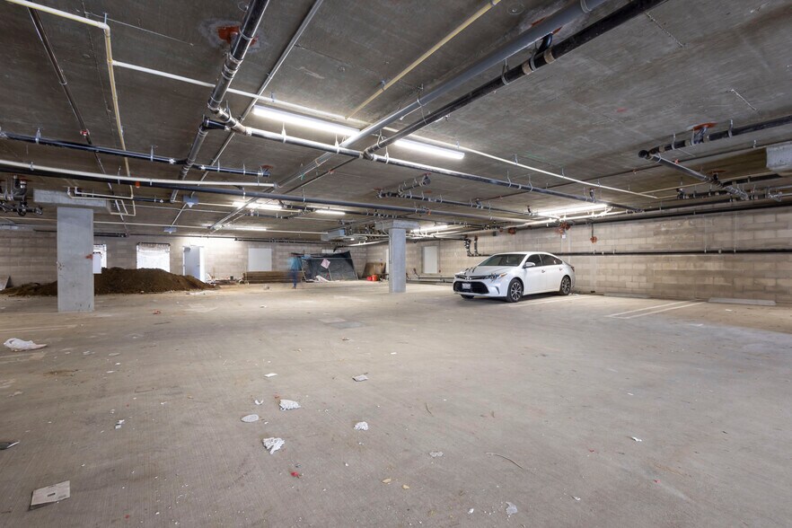 More Photos Of 14629 W Erwin St, Van Nuys Apartments For Sale