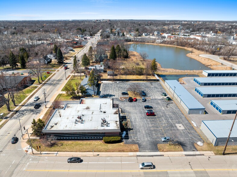 More Photos Of 1751 Deckner Ave, Green Bay Medical For Sale