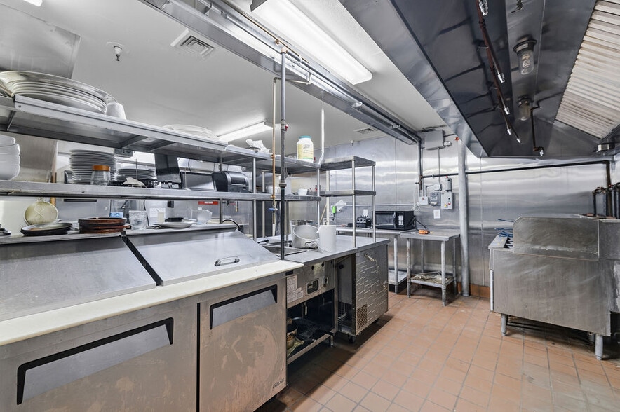 More Photos Of 159 S Main St, Fall River General Retail For Sale