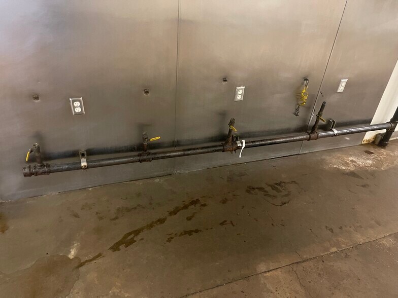 More Photos Of 8950 US-165, Sterlington Storefront For Sale