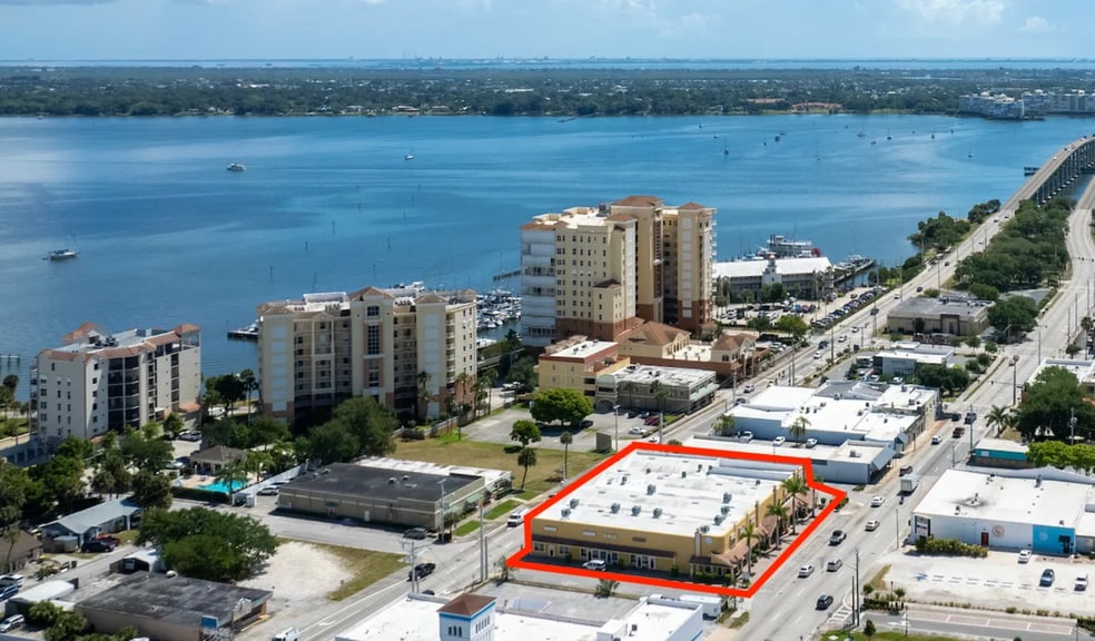More Photos Of 226 King St, Cocoa Unknown For Lease