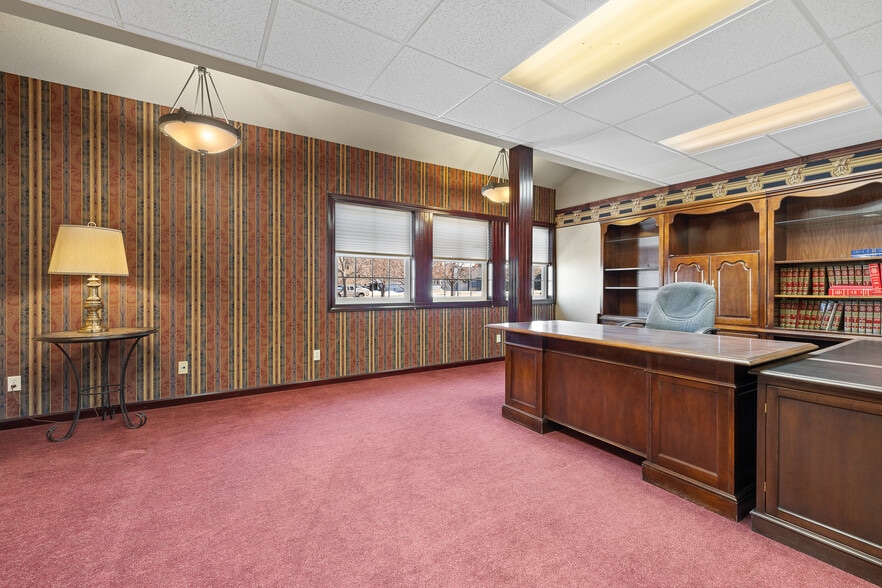 More Photos Of 601 West Blvd, Rapid City Office For Lease