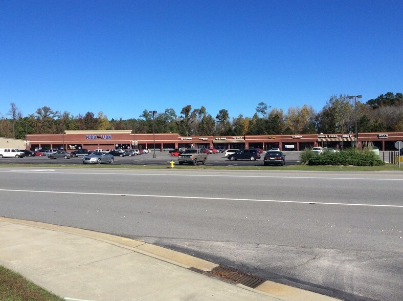 More Photos Of 150 Andrews Rd, Fayetteville Freestanding For Lease