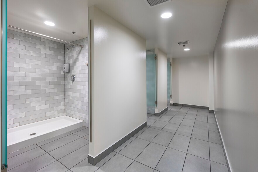 More Photos Of 1800 9th Ave, Seattle Office For Lease