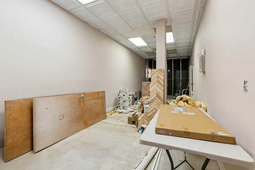 More Photos Of 3908 Veterans Memorial Blvd, Metairie General Retail For Sale