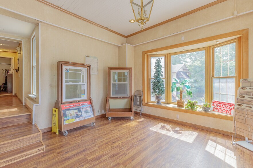 More Photos Of 3709 Brainerd Rd, Chattanooga Office For Sale