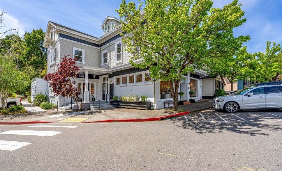 More Photos Of 29 1st St, Corte Madera Apartments For Sale
