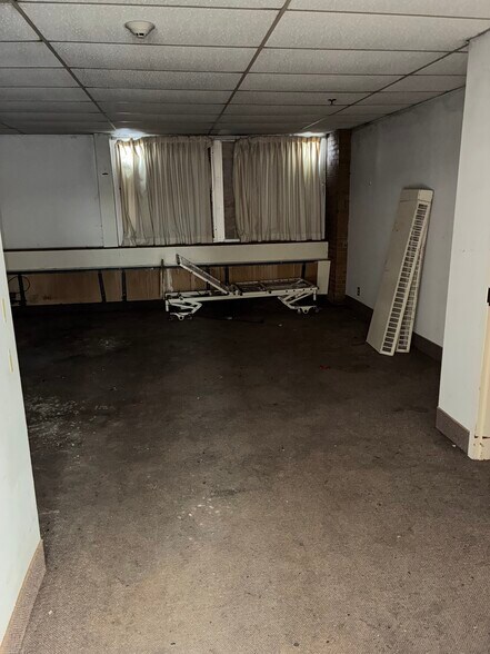 More Photos Of 1413 Gratiot Ave, Saginaw Healthcare For Sale