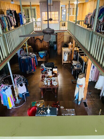 More Photos Of 100 Main st, Calico Rock Specialty For Sale